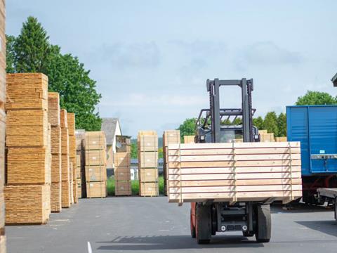 Load aids, dunnage & squared timber