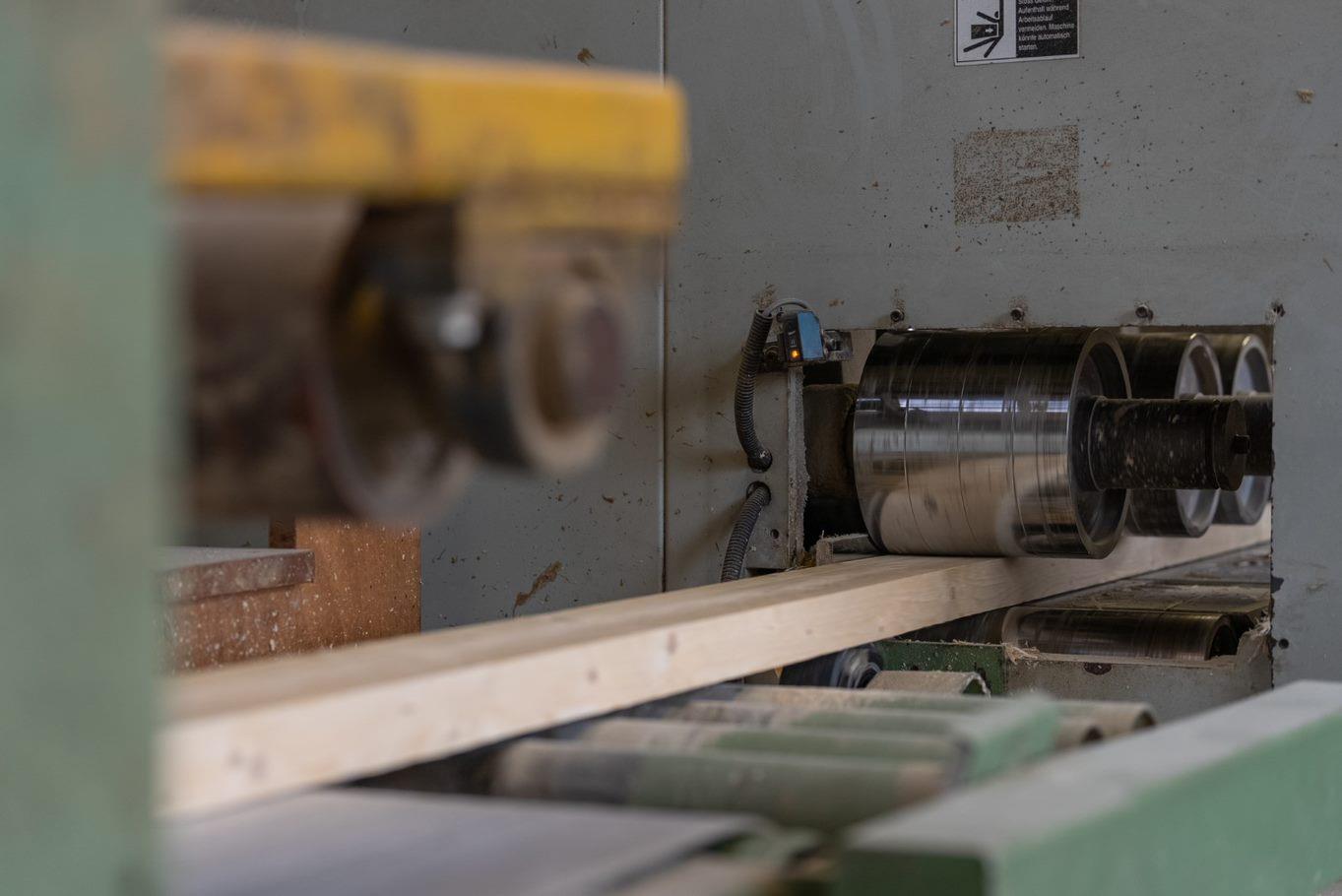 Planing and surfaces Wooden pallet production Germany PALCO